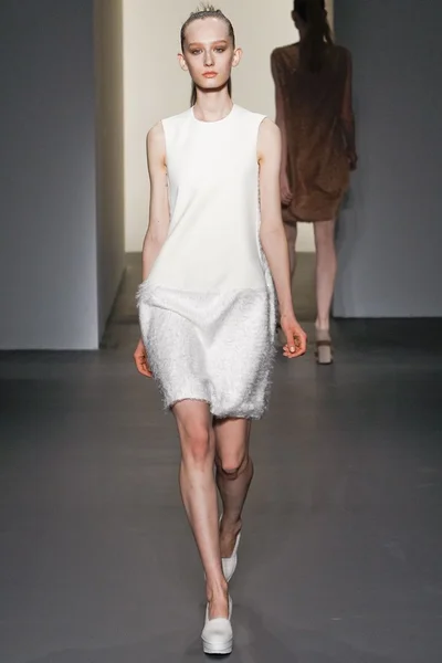 Look 24